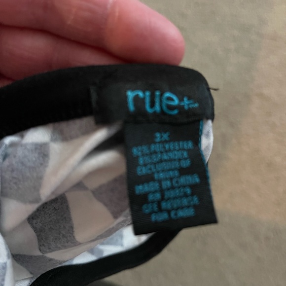 Tank - Picture 2 of 2